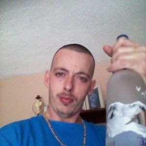 Meet your Posher, Troy